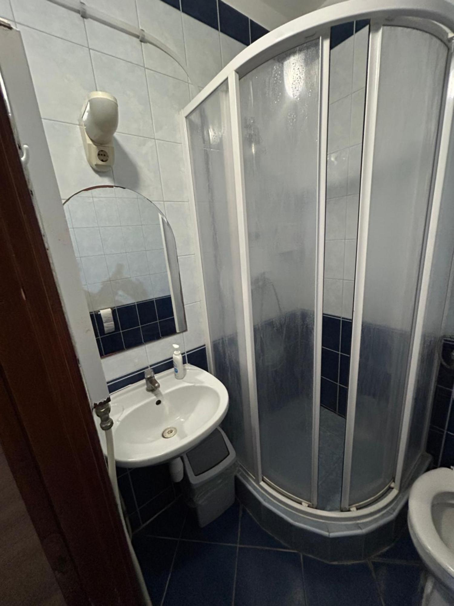 Rozsakert Panzio Hotel Nyíregyháza Buitenkant foto