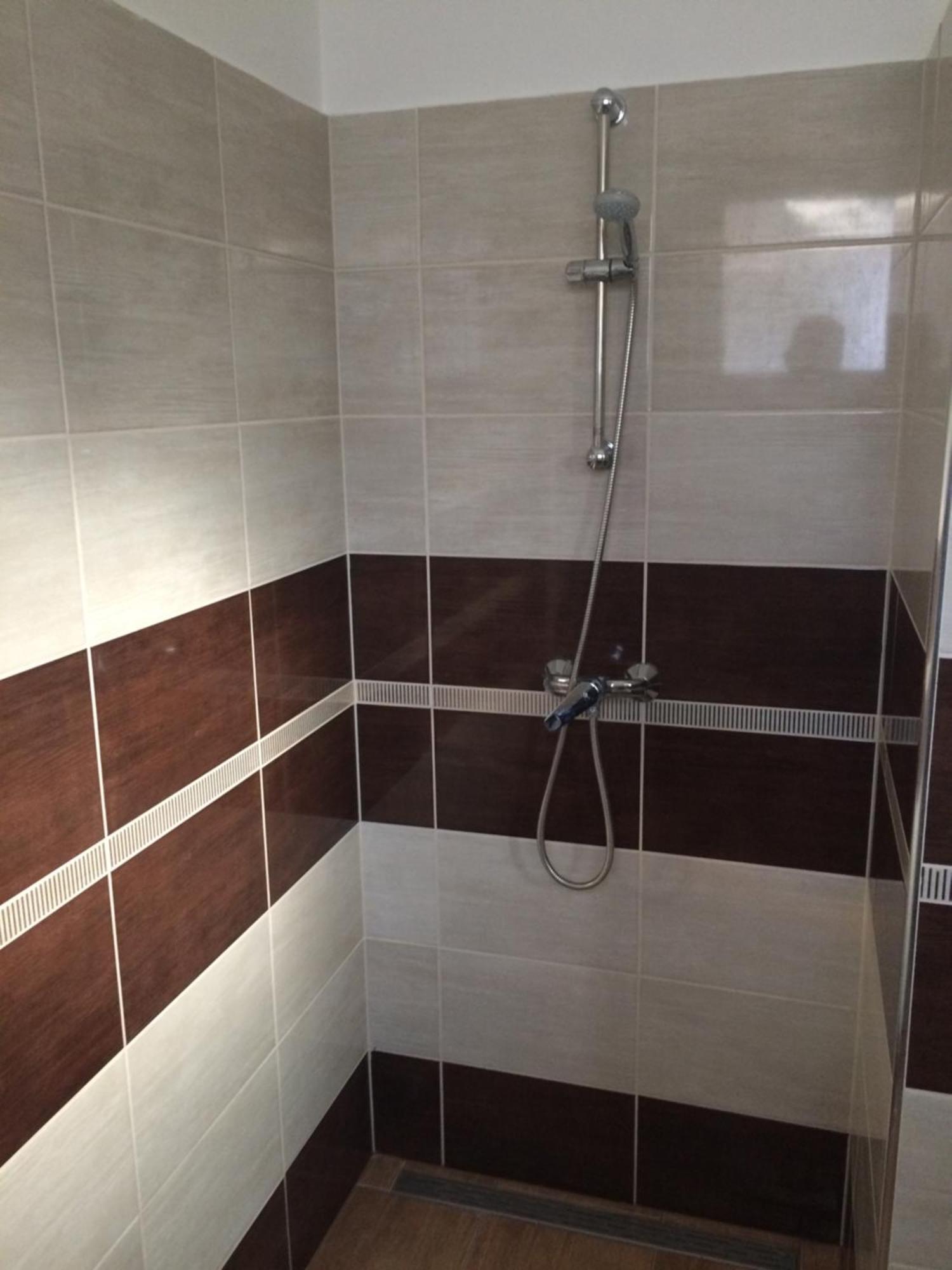 Rozsakert Panzio Hotel Nyíregyháza Buitenkant foto