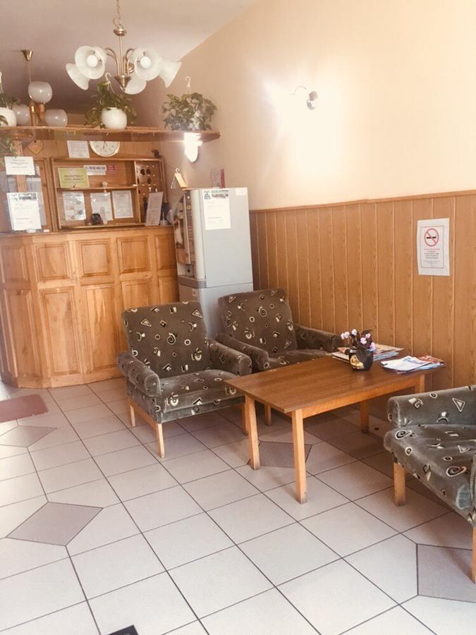 Rozsakert Panzio Hotel Nyíregyháza Buitenkant foto
